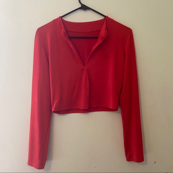 Red Zipper crop top - Picture 1 of 2